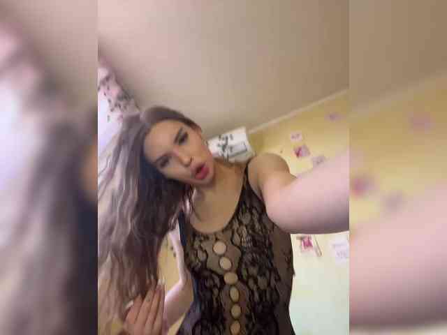 dreamkristal Live Webcam on BongaCams