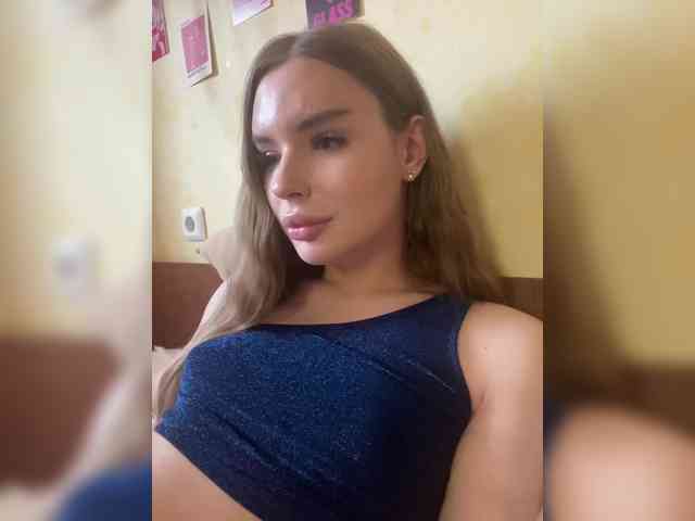 dreamkristal Live Webcam on BongaCams
