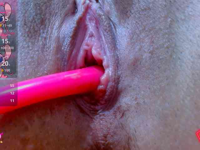 carolinasquirt18 webcam