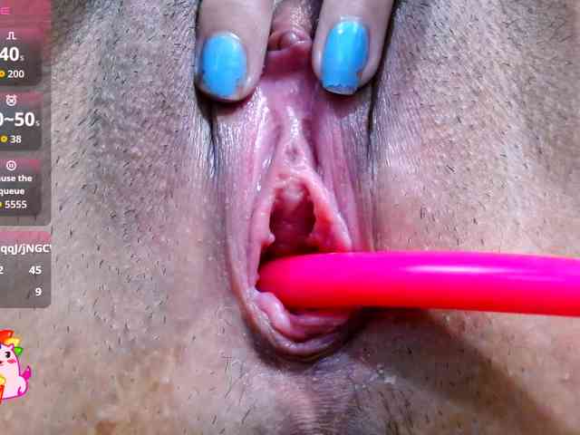carolinasquirt18 webcam