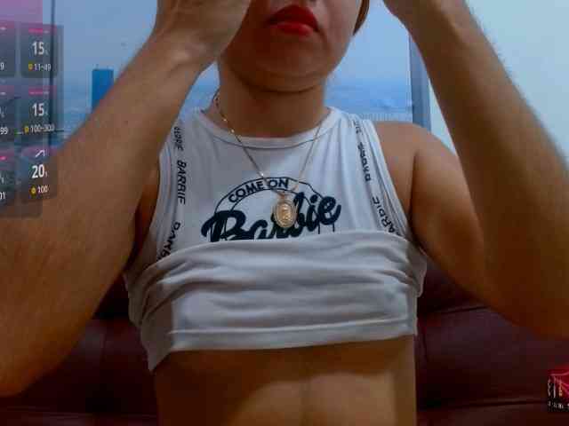 carolinasquirt18 webcam