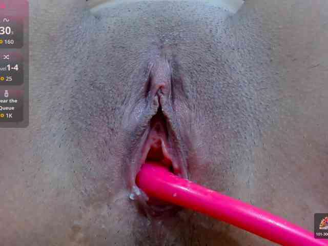 carolinasquirt18 webcam