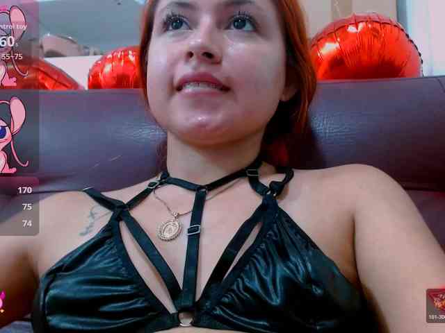 carolinasquirt18 webcam