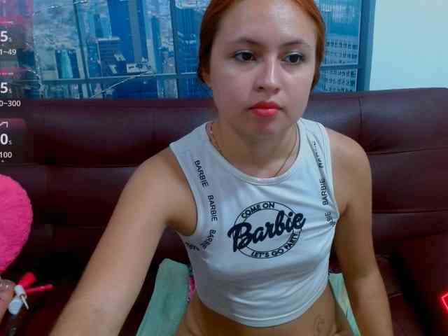 carolinasquirt18 webcam