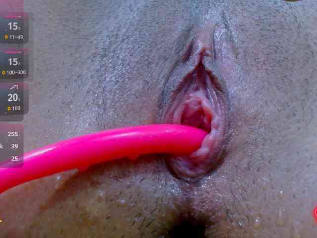 carolinasquirt18 webcam