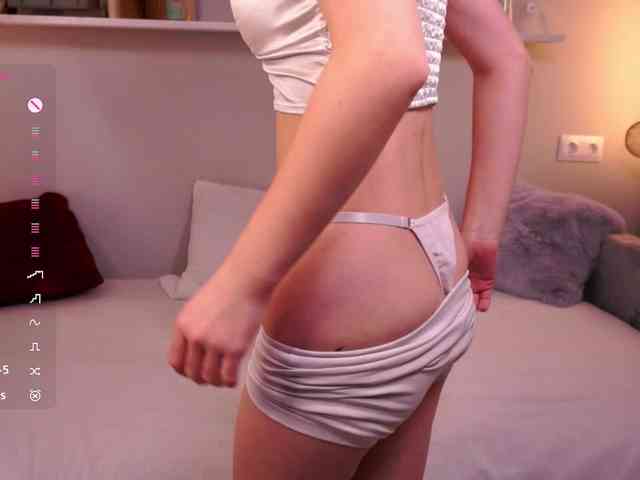Favorite_redhead webcam