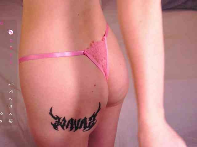 Favorite_redhead webcam