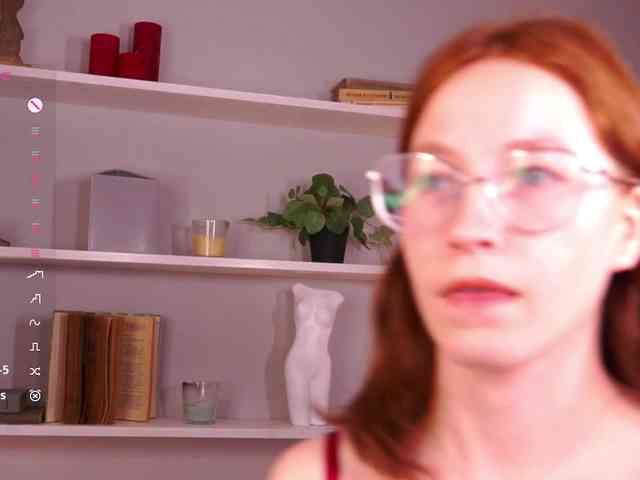 Favorite_redhead webcam