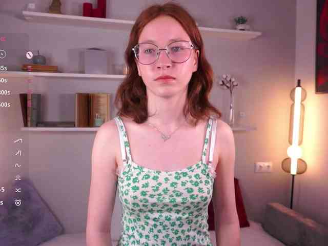 Favorite_redhead webcam