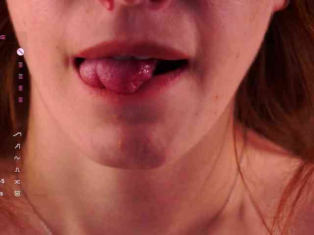 Favorite_redhead webcam