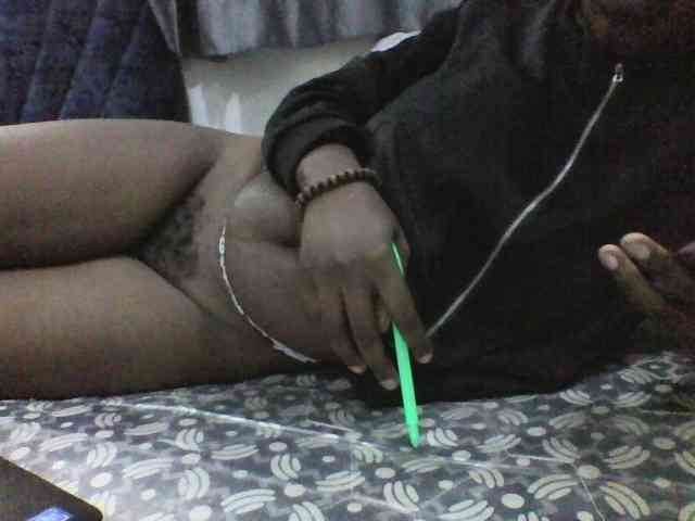 Sexytashah webcam