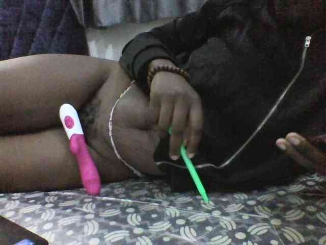 Sexytashah webcam