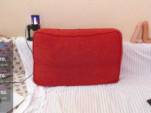 missEllaElla's BongaCams show and profile