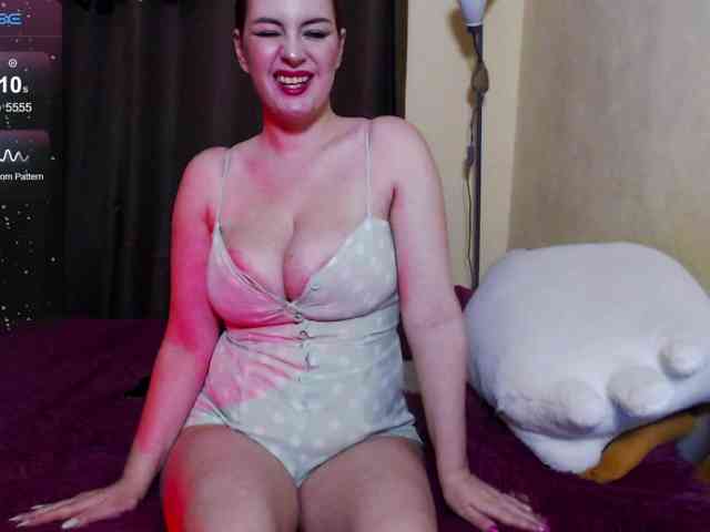 adult video cam MissEllaElla