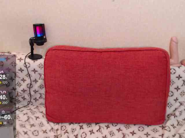 missEllaElla webcam