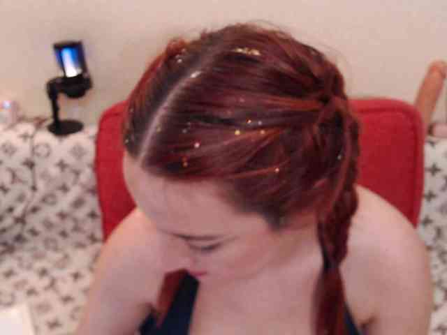 missEllaElla webcam