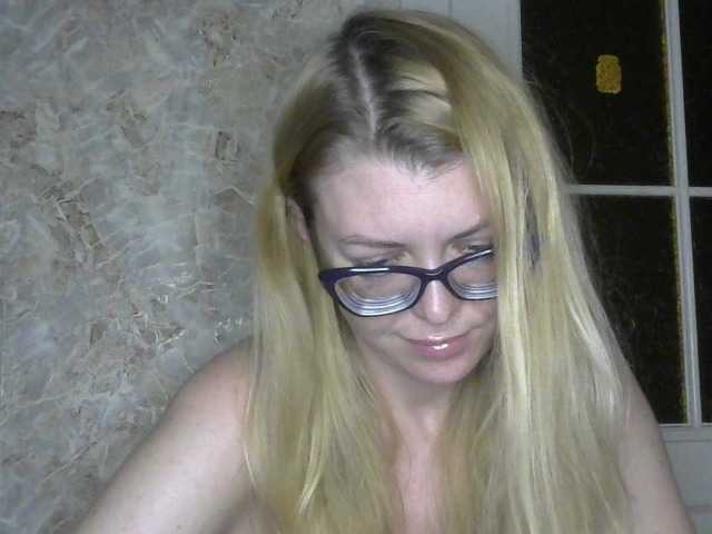 Kitty-Love27 — Hi there!))) I'm online again today!))) So happy to see everyone!!!)))