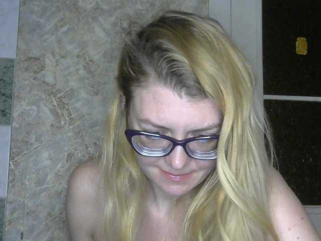 Kitty-Love27's BongaCams show and profile