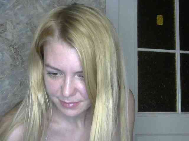 Kitty-Love27 webcam