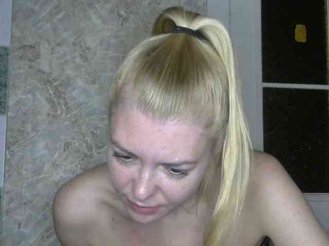 Kitty-Love27 webcam