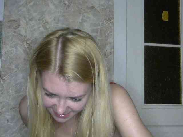 Kitty-Love27 webcam