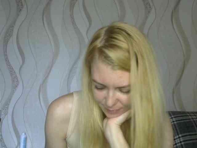 Kitty-Love27 webcam