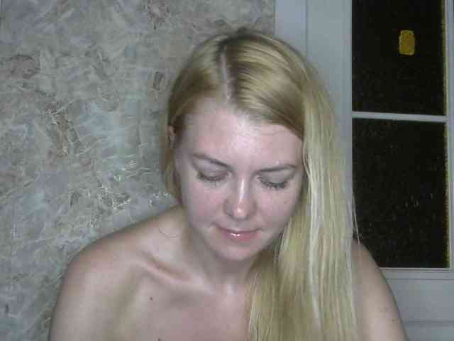 Kitty-Love27 webcam