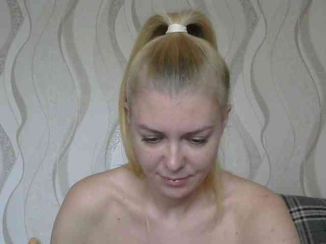 Kitty-Love27 Live Webcam on BongaCams