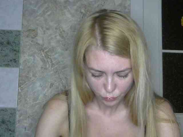 Kitty-Love27 webcam