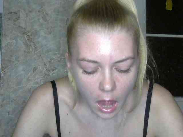 Kitty-Love27 webcam