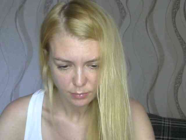 Kitty-Love27 webcam