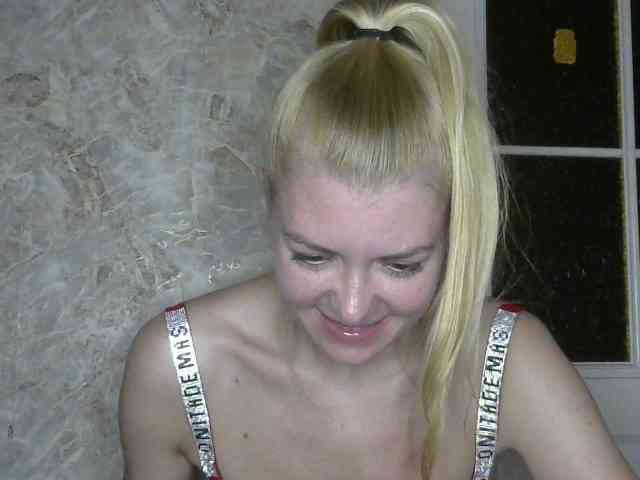 Kitty-Love27 webcam