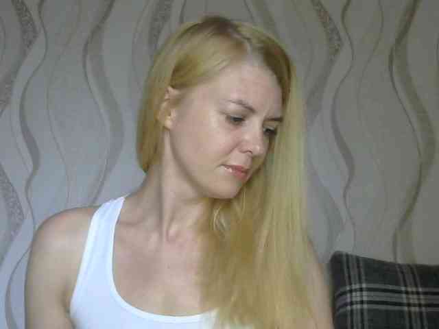Kitty-Love27 webcam