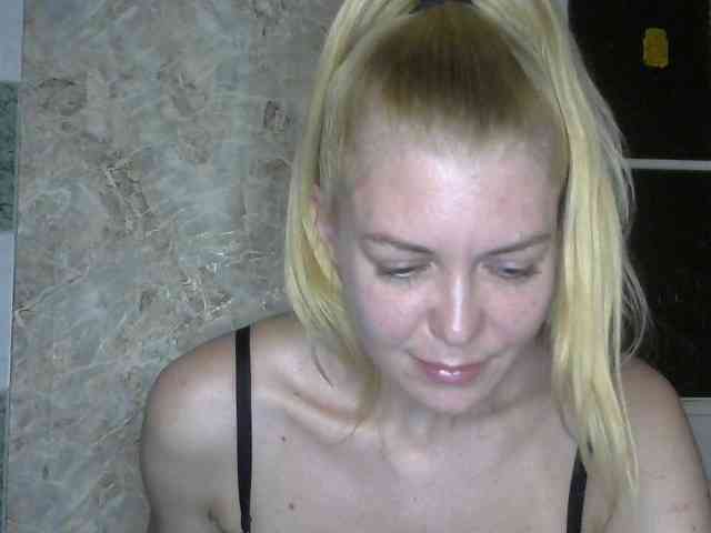 Kitty-Love27