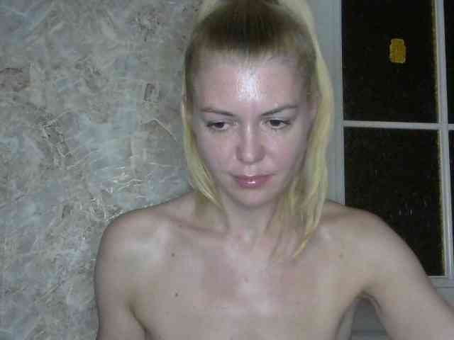 Kitty-Love27 webcam