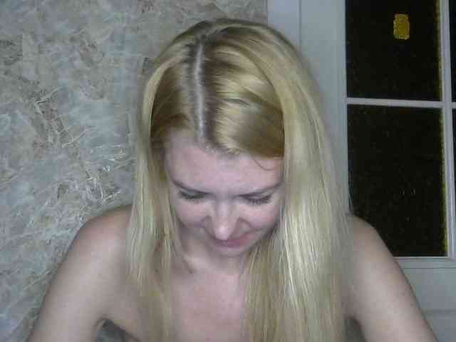 Kitty-Love27 webcam