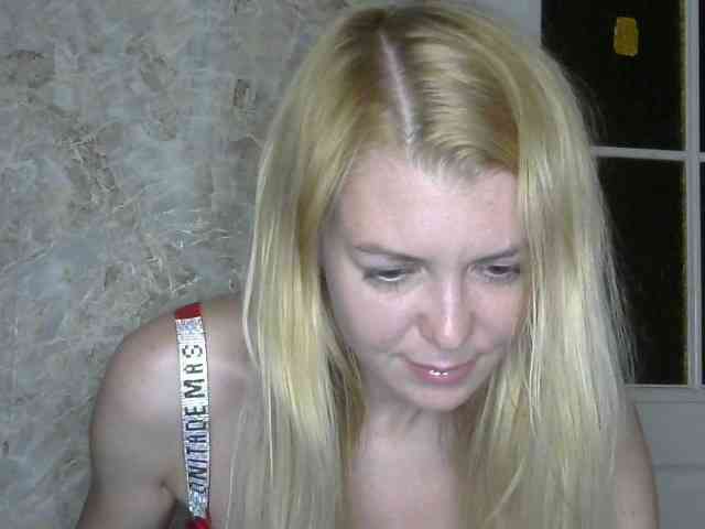 Kitty-Love27 webcam