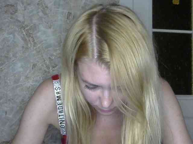 Kitty-Love27 webcam
