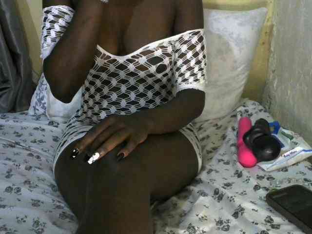 Prettydoll254 webcam