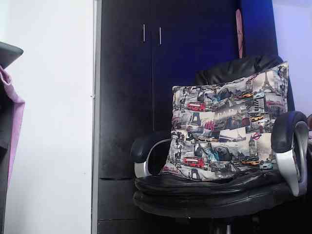 gigi-loved webcam