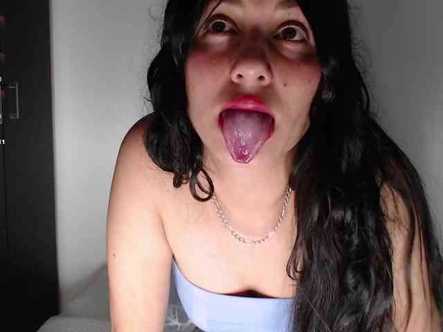 gigi-loved webcam