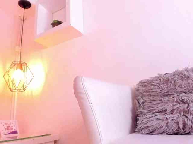 online live sex webcam Mandy-curvy