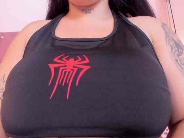 Mandy-curvy Live Webcam on BongaCams