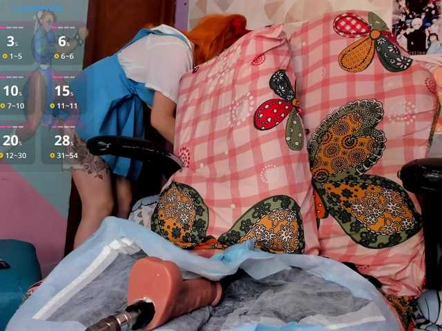 madelinefoxxx30 Live Cam on BongaCams