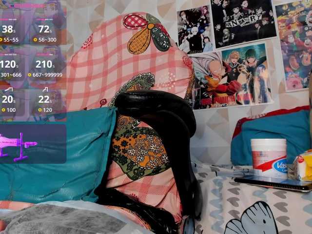 madelinefoxxx30's BongaCams show and profile