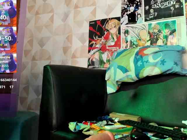 madelinefoxxx30 webcam