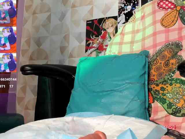 madelinefoxxx30 webcam