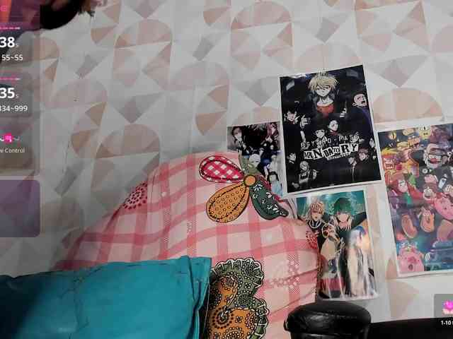 madelinefoxxx30 webcam