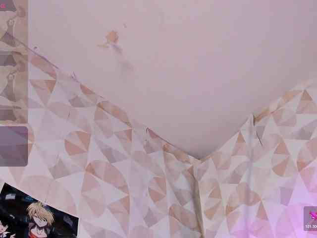 madelinefoxxx30 webcam