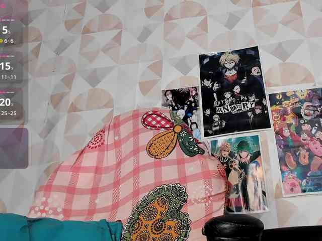 madelinefoxxx30 webcam